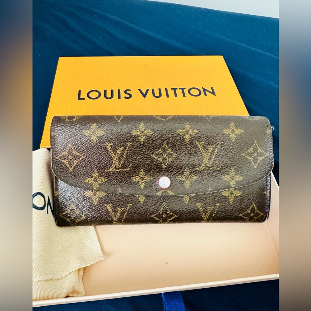 Louis Vuitton Original wallet, beautiful